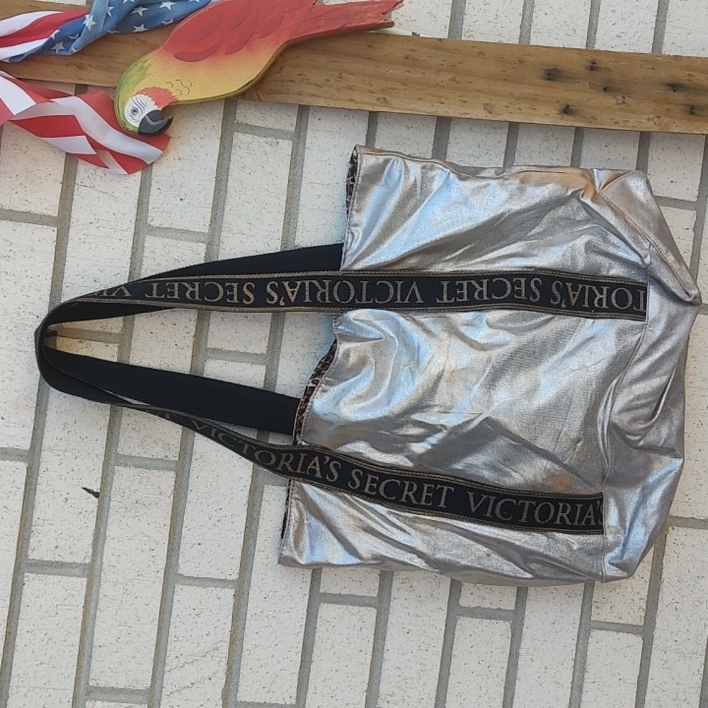 Gold&Black Bag/Victoria Secret